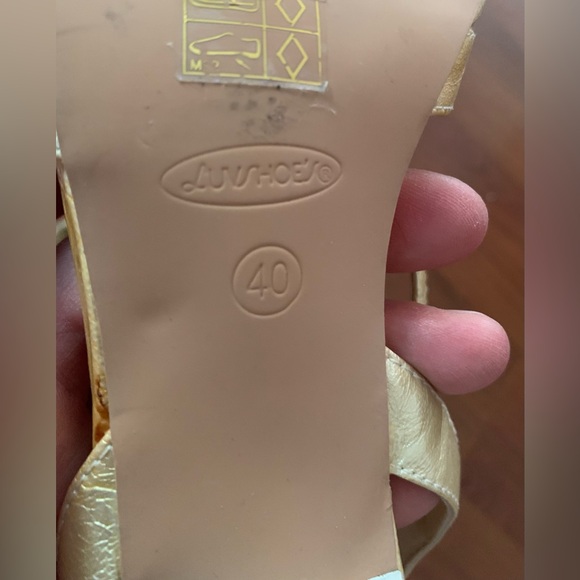 LUVSHOES Women’s Leather Stiletto Heel Beige Size 9 (40) - Picture 5 of 9